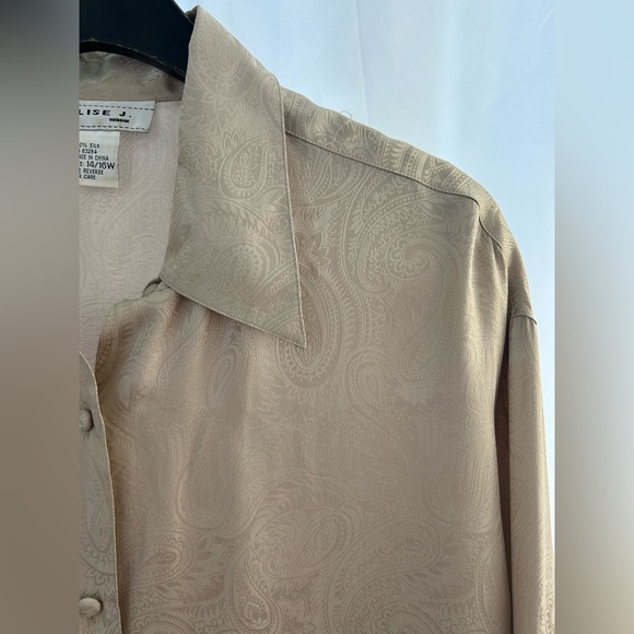 VTG Lise J 90s Silk Button Up SHIRT - Picture 3 of 5